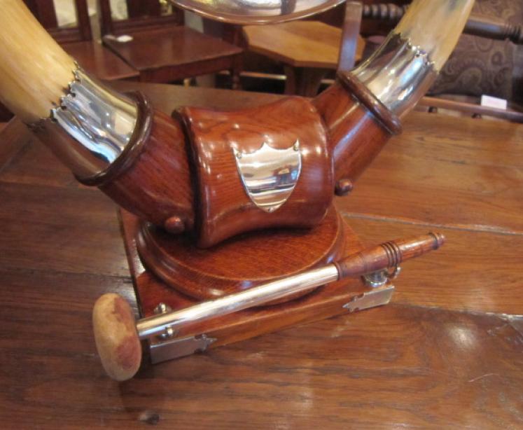 Impressive Mid Victorian Highland Cattle Dinner Gong - Image 2