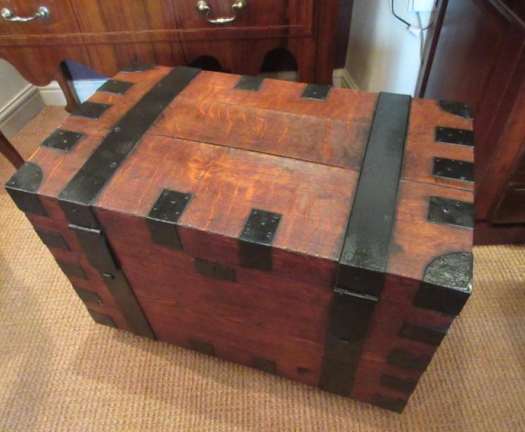 George III Period Oak & Steel Bound Scottish Trunk - Image 2