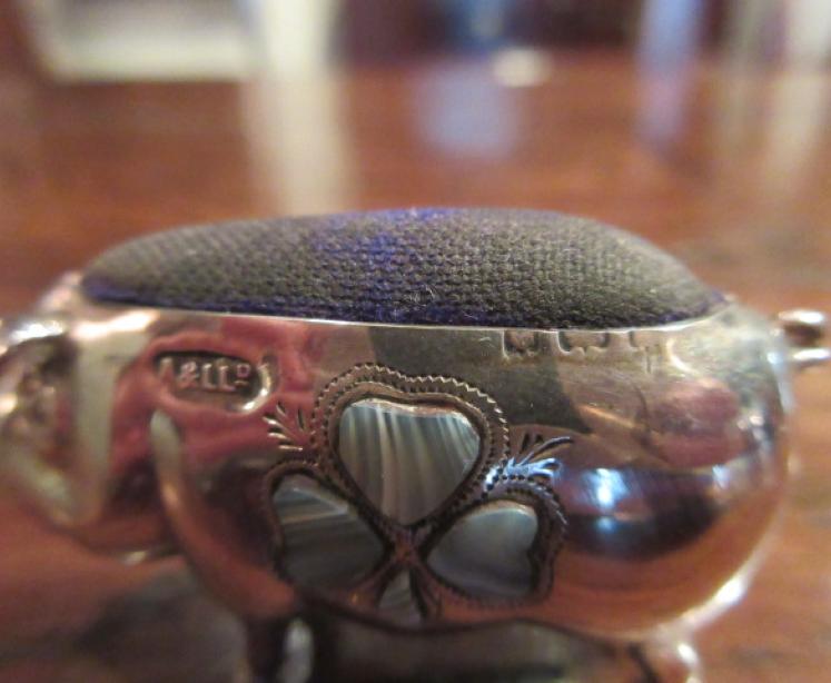 Rare George V Period Silver Irish Themed Pig Pin Cushion - Image 3