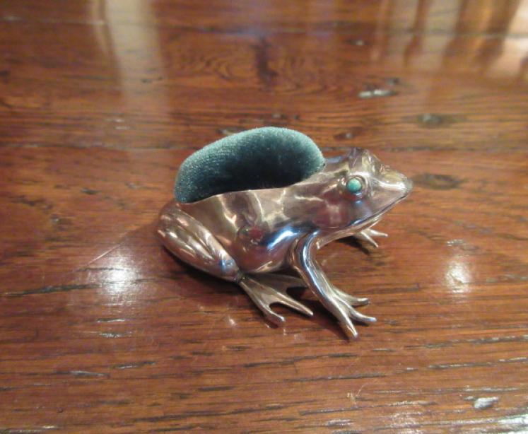 Edwardian Sampson & Morden Silver Frog Pin Cushion - Image 5