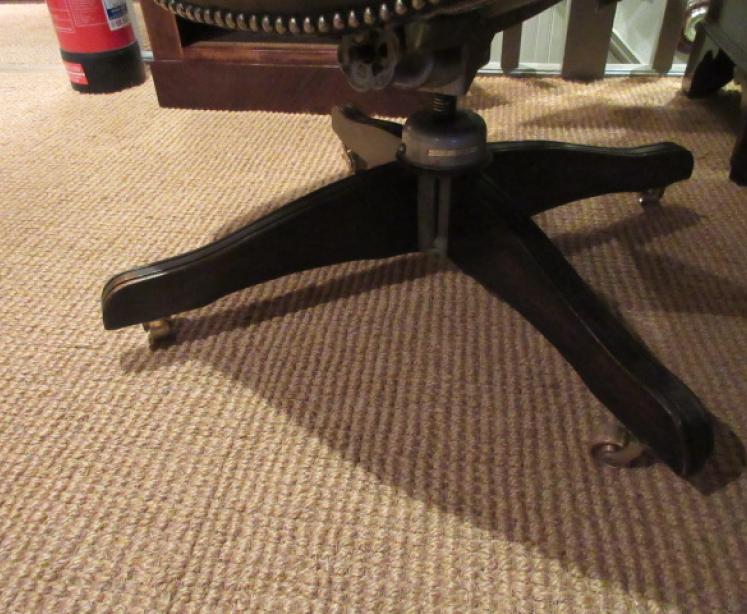 Superb 1930's Leather Buttoned Swivel Desk Chair - Image 4