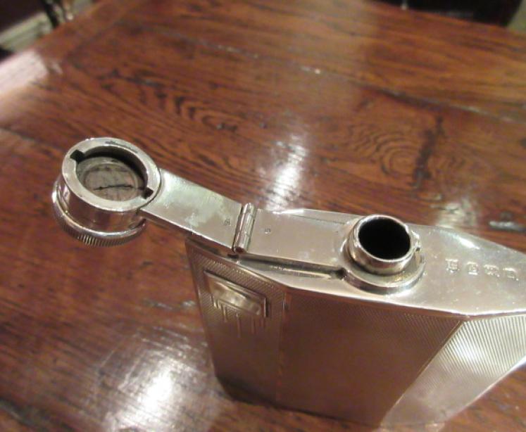 Art Deco Period Silver Engine Turned Hip Flask - Image 3