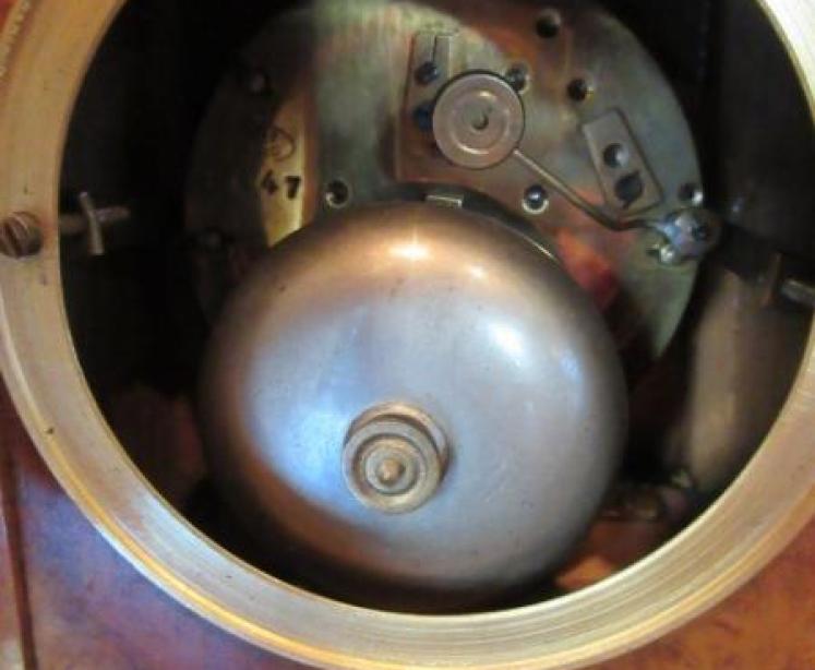 19th Century Walnut & Ormolu Striking Mantel Clock - Image 4