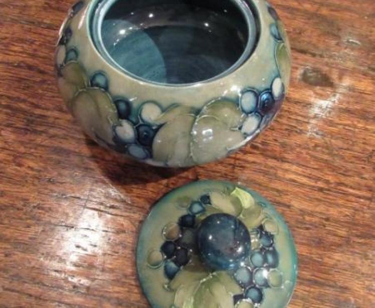 Moorcroft Leaf & Berries on Celandon Lidded Table Jar - Image 3