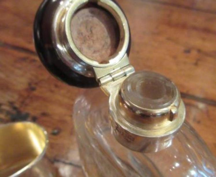 Fine George V Period Silver & Tortoiseshell Hip Flask - Image 5