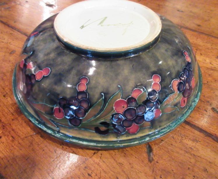 Early Moorcroft Seeded Pomegranate Rimmed Bowl - Image 5
