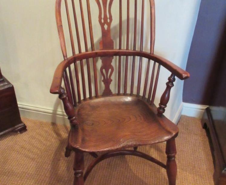Set of Four Early 19th Century Yew Windsor Armchairs - Image 2