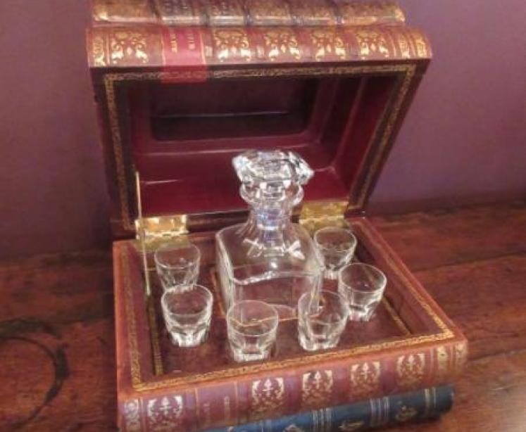 Superb French Leather Bound Decanter Box - Image 1