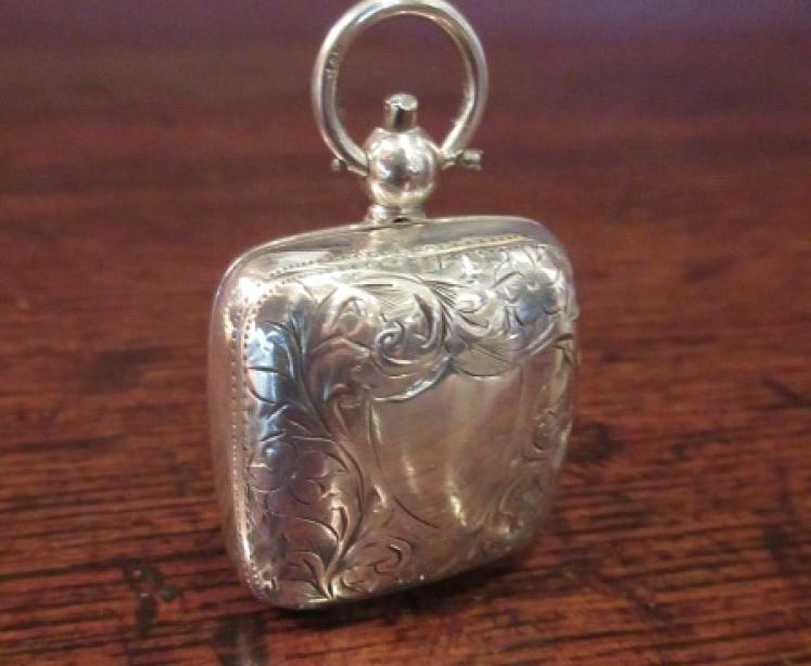 Top Quality George V Period Silver Sovereign Case - Image 1