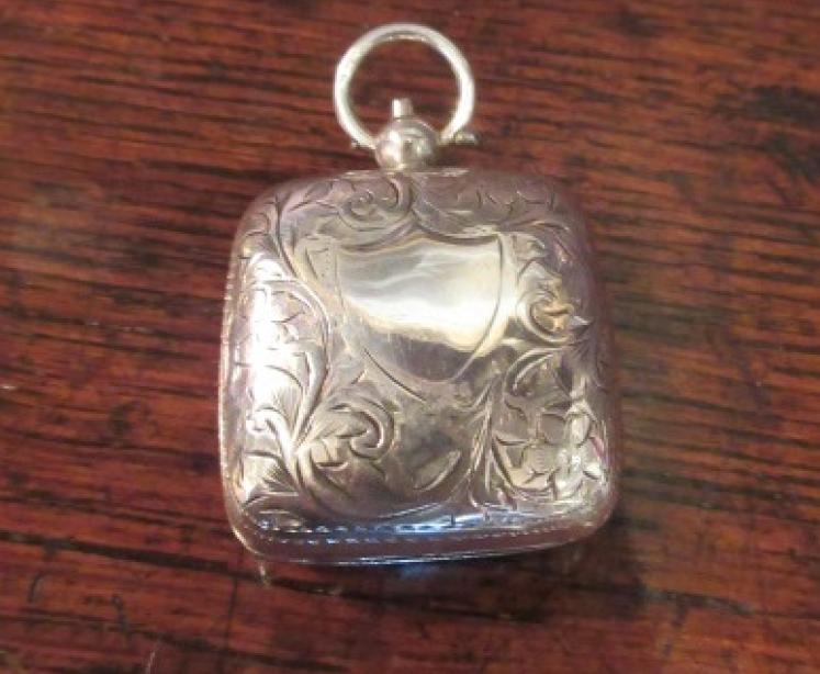 Top Quality George V Period Silver Sovereign Case - Image 5