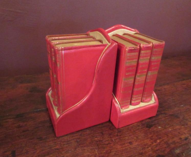 Rare Pair of Edwardian Period Leather Bound Bookends - Image 2