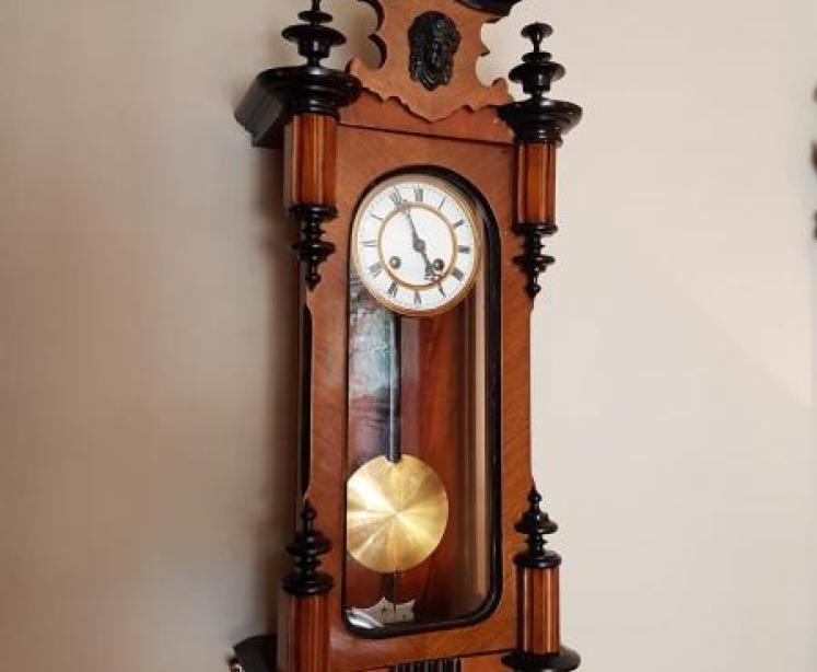 Victorian Walnut Vienna Regulator - Image 1