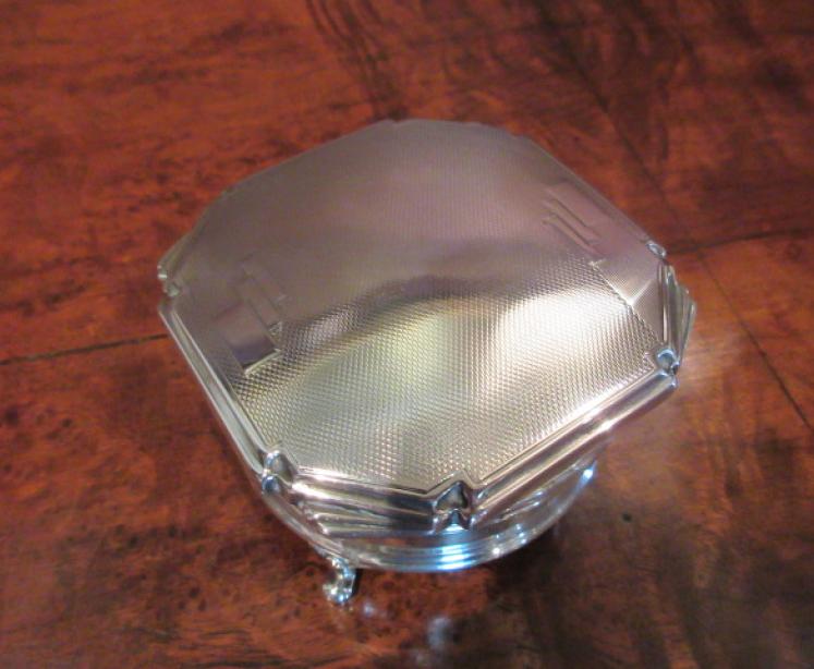 George V Period Silver Engined Turned Ring Box - Image 3