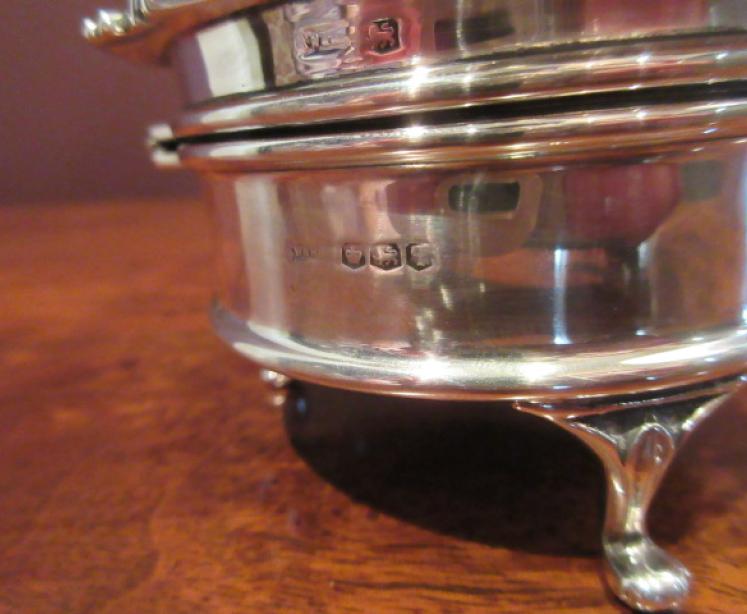 George V Period Silver Engined Turned Ring Box - Image 5