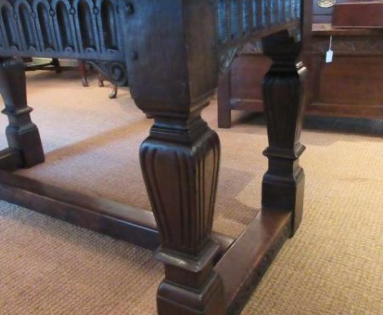 Stunning Large Early 18th Century Oak Refectory Table - Image 5