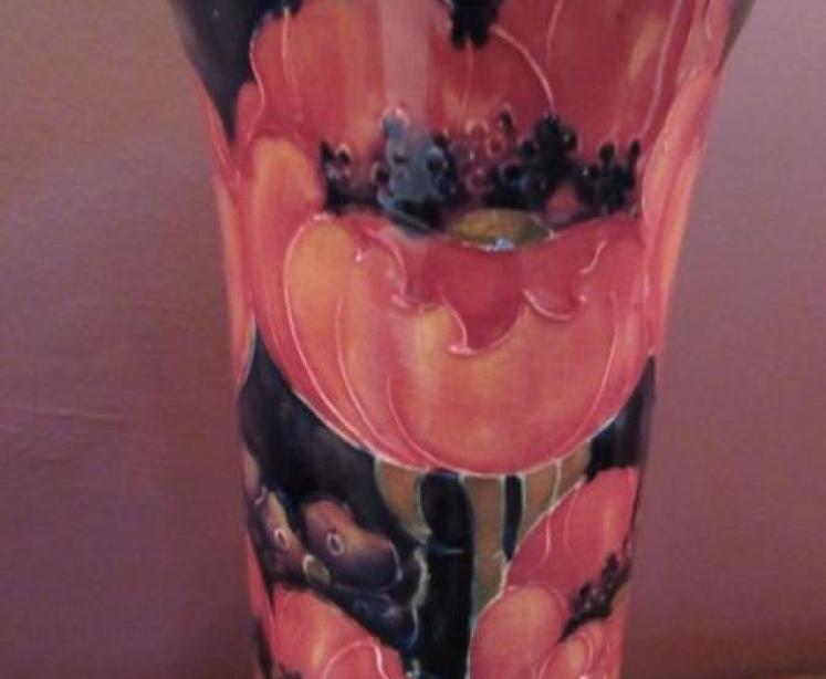 Early Moorcroft Big Poppy Flared Top Vase - Image 3