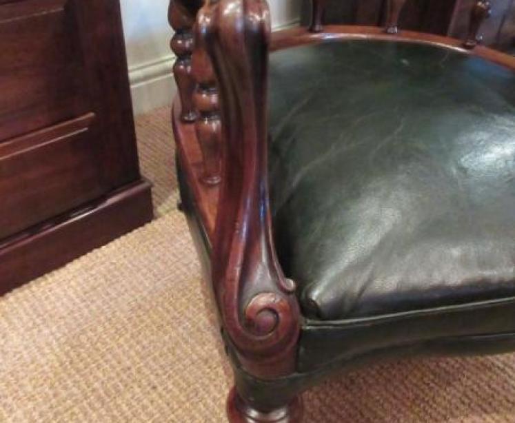 Early Victorian Leather Upholstered Tub Armchair - Image 2