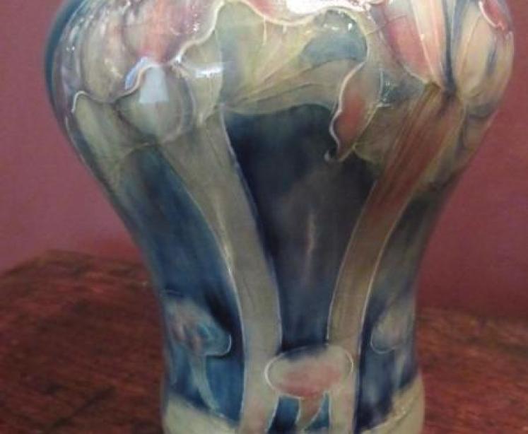 Superb Art Nouveau Moorcroft Claremont Shaped Vase - Image 3