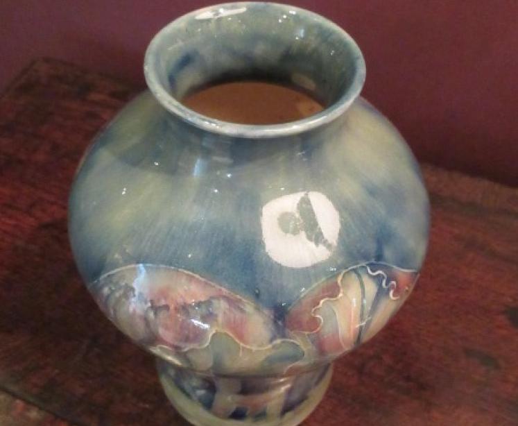 Superb Art Nouveau Moorcroft Claremont Shaped Vase - Image 5