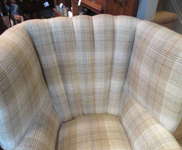 Superb Victorian Ribbed Barrel Back Wing Armchair - Image 3