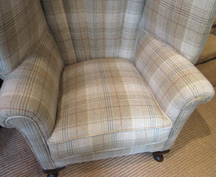 Superb Victorian Ribbed Barrel Back Wing Armchair - Image 4