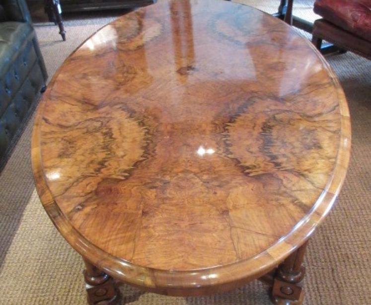 Stunning Mid Victorian Figured Walnut Coffee Table - Image 5