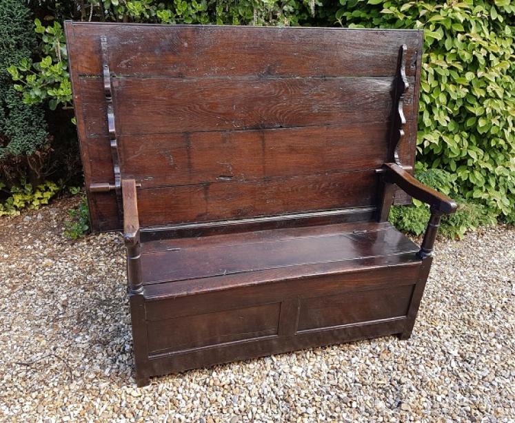 Superb George I Period Oak Settle  Table.c.1720 - Image 1