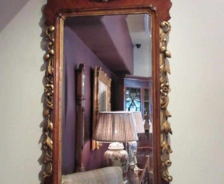 Superb George III Period Walnut & Timber Gilt Mirror - Image 1
