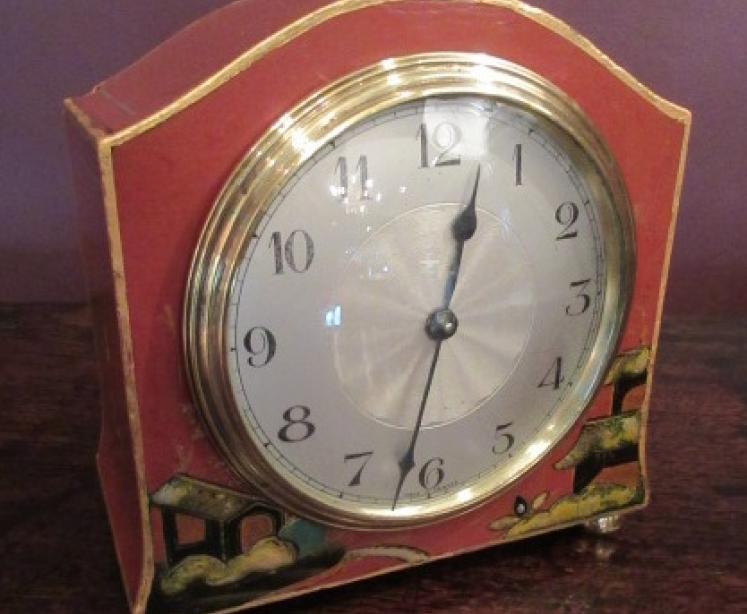Small Edwardian Lacquered Chinoiserie Mantel Clock - Image 1