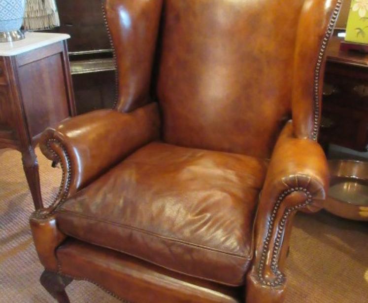 Fantastic Pair of 19th Century Leather Wing Armchairs - Image 2