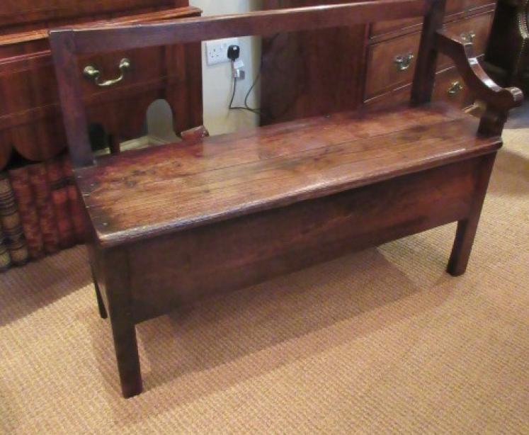 George II Period Chestnut Inglenook Settle - Image 1