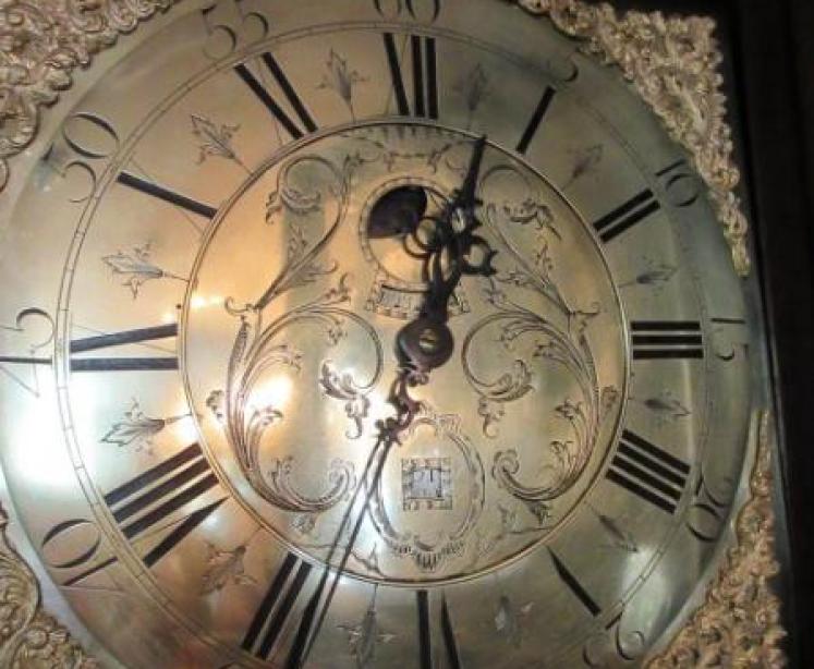 George III Period 'Penny' Moon Kendal Longcase Clock - Image 3