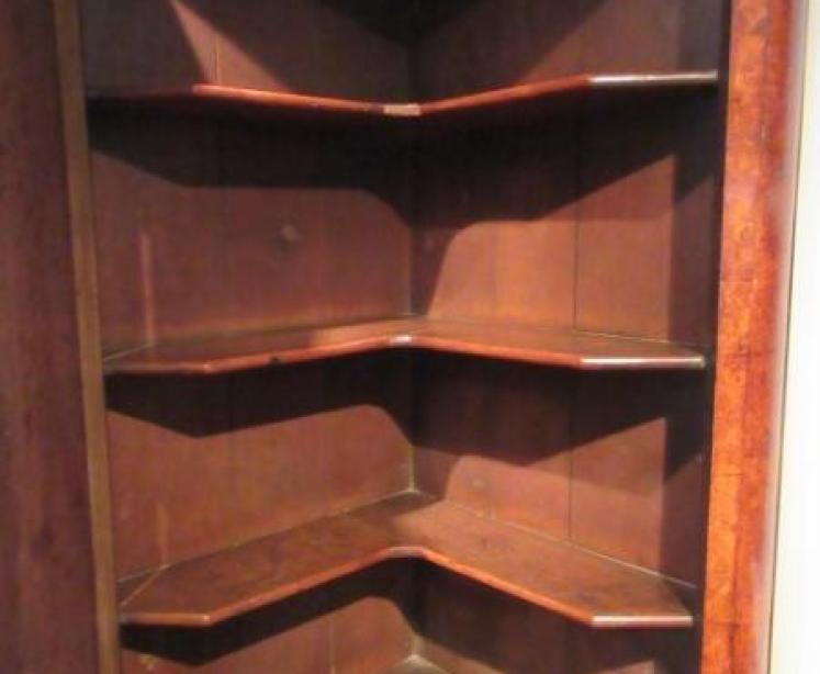 Superb George I Period Walnut Double Corner Cupboard - Image 5