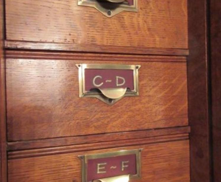 Unusual Victorian Polished Oak Tall Filing Cabinet - Image 3