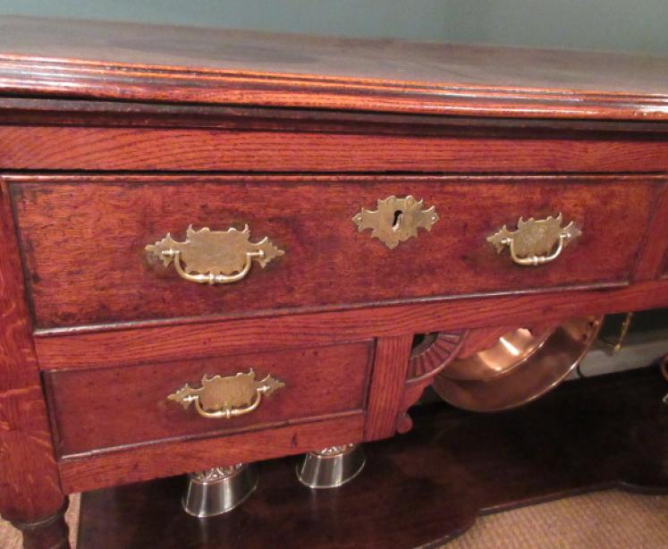 George III Period Oak Open Pot Board Dresser - Image 2