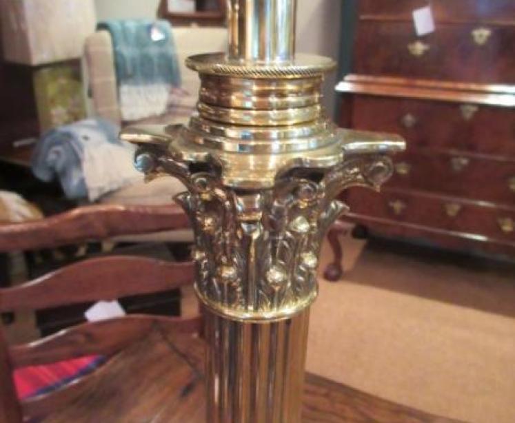 Victorian Cast Brass Corinthian Column Table Lamp - Image 3