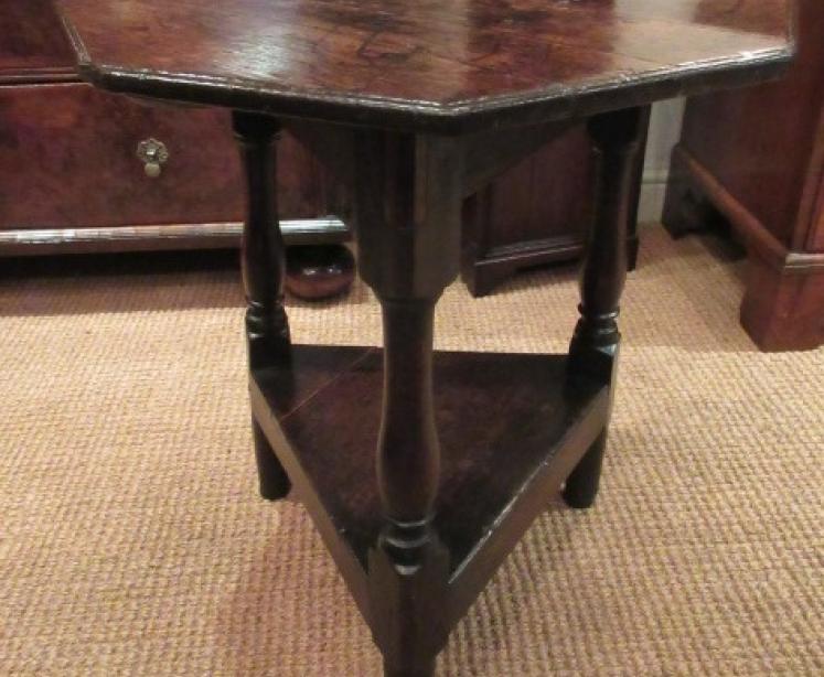 Small George II Period Oak Cricket Table - Image 5