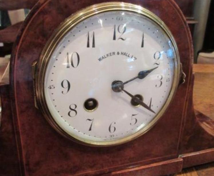 Late 19th Century Burr Walnut Inlaid Striking Mantel Clock - Image 3