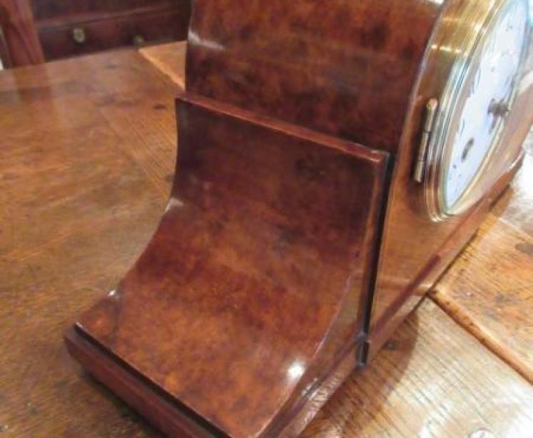 Late 19th Century Burr Walnut Inlaid Striking Mantel Clock - Image 5
