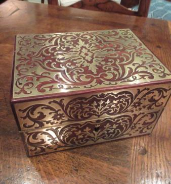 Fine Early Victorian Rosewood & Brass Inlaid Jewel Box