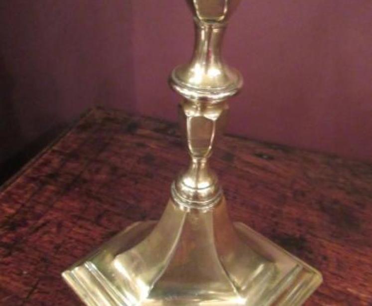 Pair of Mid Victorian Hexagonal Base Brass Candlesticks - Image 4