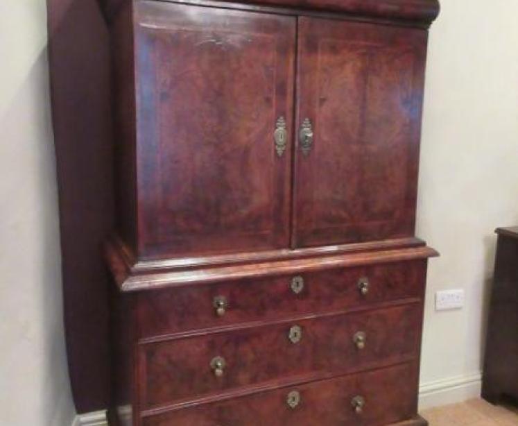 Outstanding George I Period Figured Walnut Escritoire - Image 5