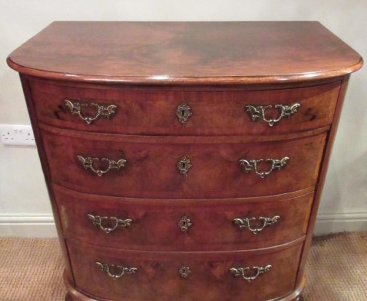 Top Quality Mid Victorian Walnut Bow Front Chest - Image 1