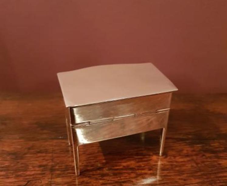 Rare George VI Period Silver Miniature Chest - Image 4