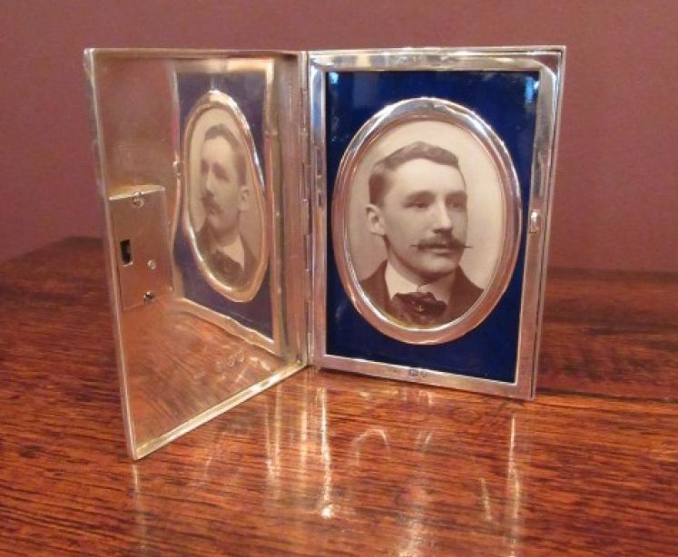 Rare Victorian Silver Hinged Door Photo Frame - Image 1