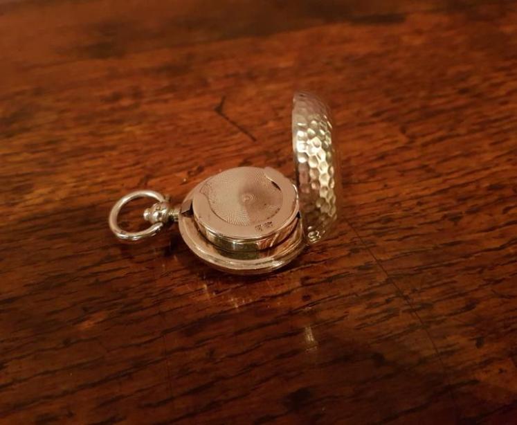 George V Silver 'Golf Ball' Sovereign Case - Image 2