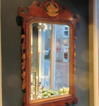 Superb George III Period Walnut & Gilt Gesso Mirror