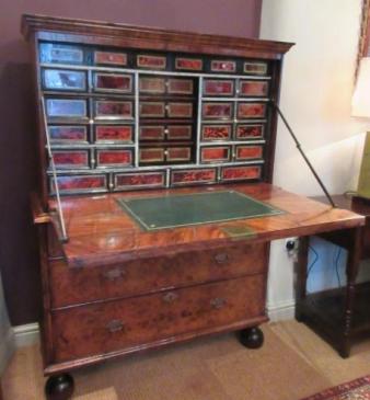 Outstanding William & Mary Period Burr Walnut Escritoire