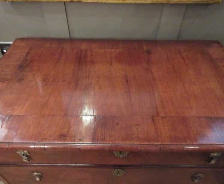 Fine George I Period Figured Walnut Chest of Drawers - Image 2