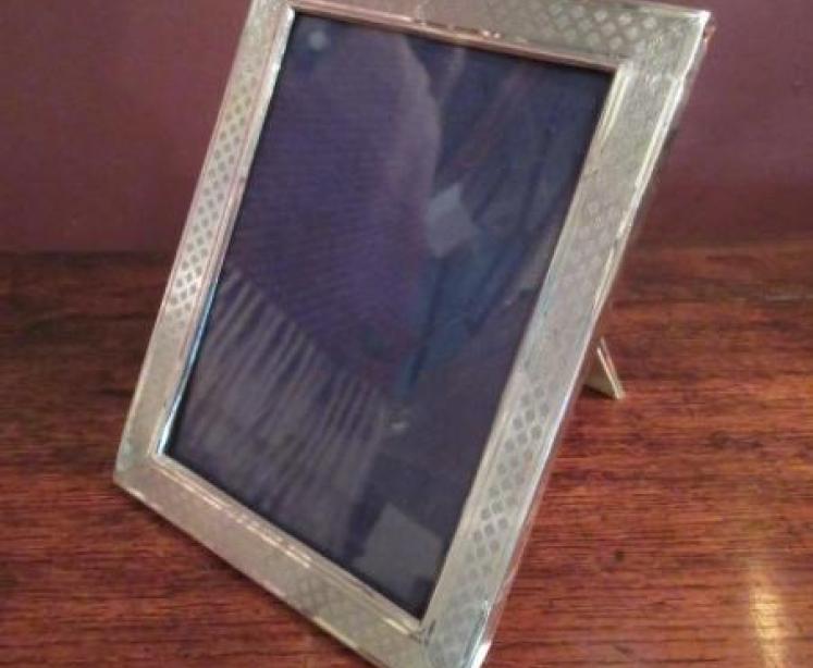 George V Period Silver Engraved Photo Frame - Image 1